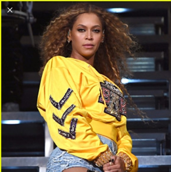 beyonce balmain sweater